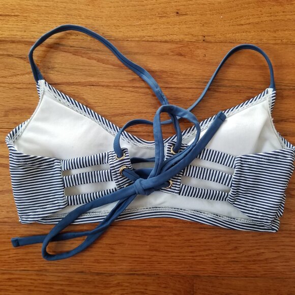 Pinstriped bikini top M - Picture 2 of 3